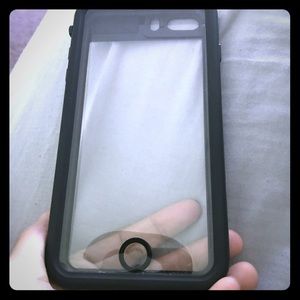 I’m selling an iPhone 8 case
